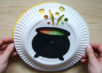 Colour changing cauldron paper plate craft