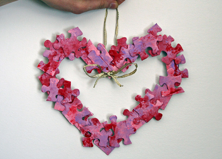 puzzle piece heart craft