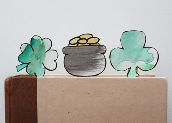 paper clip bookmark shamrock craft