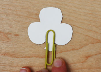 paper clip bookmark shamrocks craft