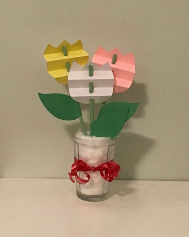 tissue flower vase