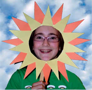photo of the finished sunshine mask craft