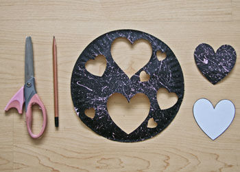Colour changing hearts paper plate craft