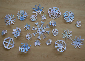 bubble snowflakes hanging craft/decoration